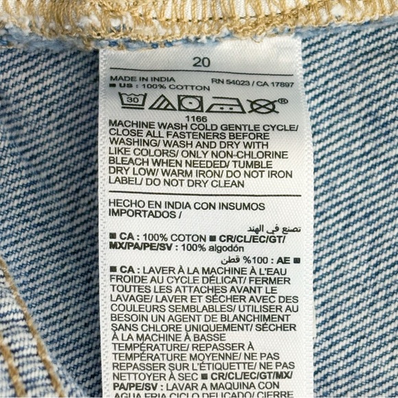 Old Navy Light Wash Blue Denim Distressed Mid-Rise Mini Jean Skirt 20 - Picture 10 of 16